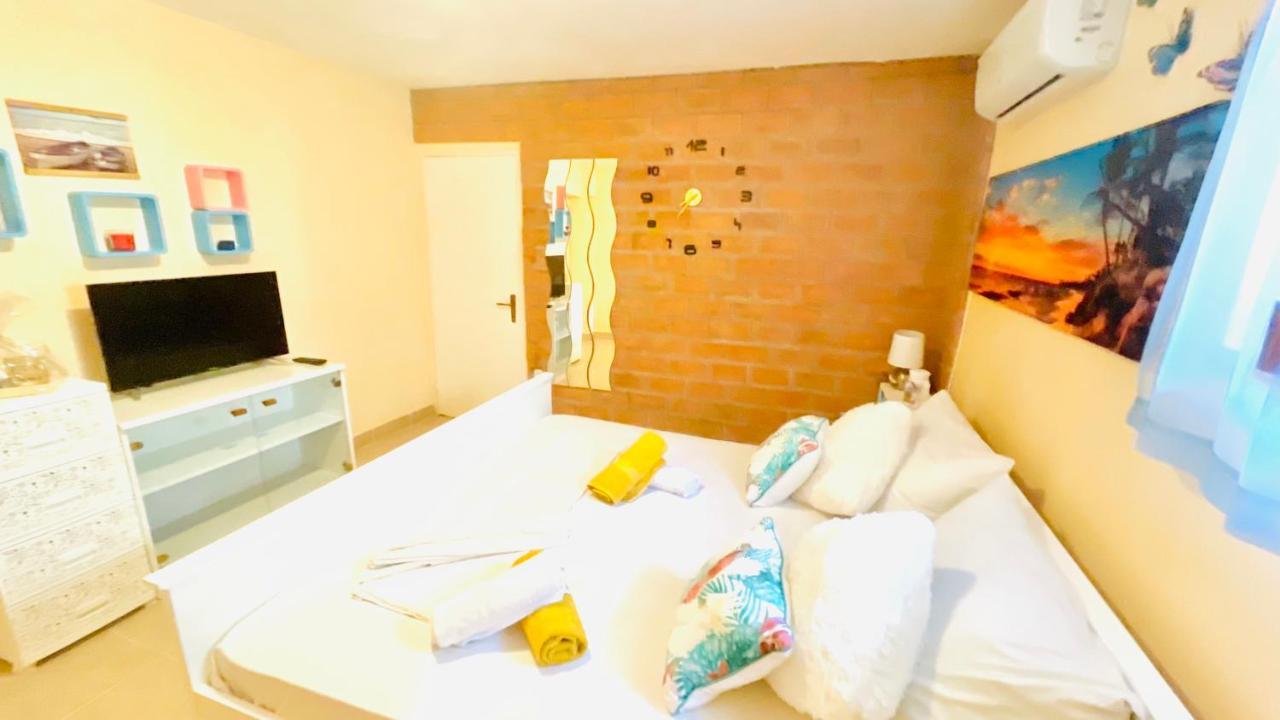 Colorful And Happy Apartment Sukosan - With Parking Exteriér fotografie